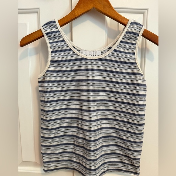New York Style striped blue and white tank top Size Medium - Picture 1 of 8